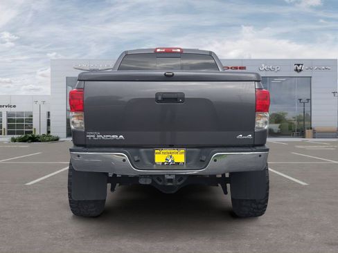 Used 2012 Toyota Tundra Limited w/ Memory Pkg AWD/4WD image 4