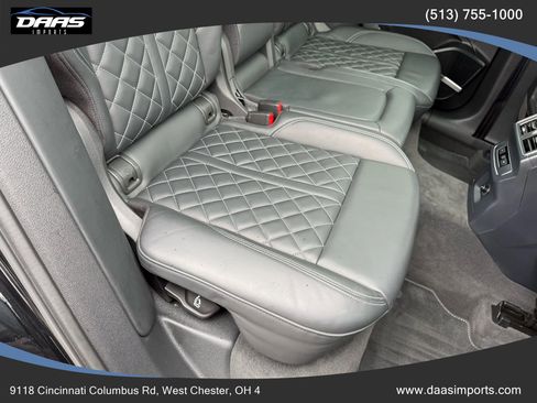 Used 2018 Audi SQ5 Premium Plus w/ Navigation Package image 30