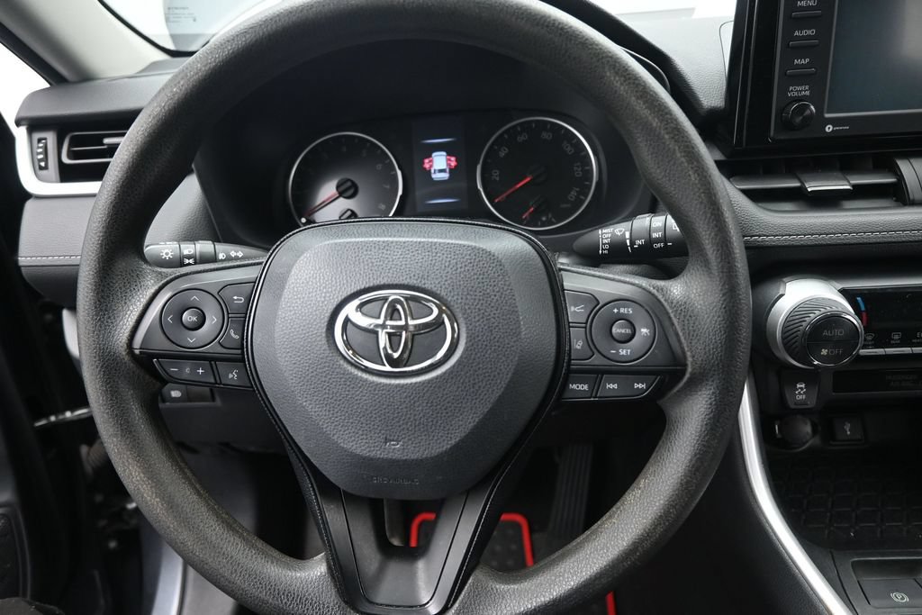 Used 2021 Toyota RAV4 XLE AWD/4WD image 19