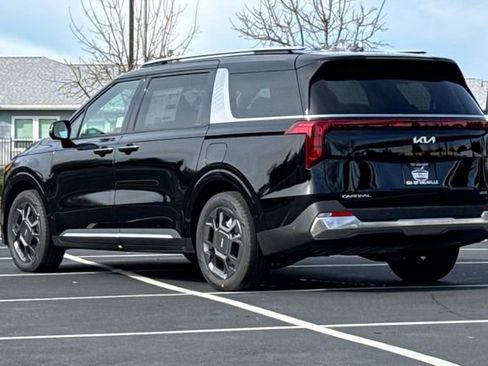 New 2026 Kia Carnival SX FWD image 7