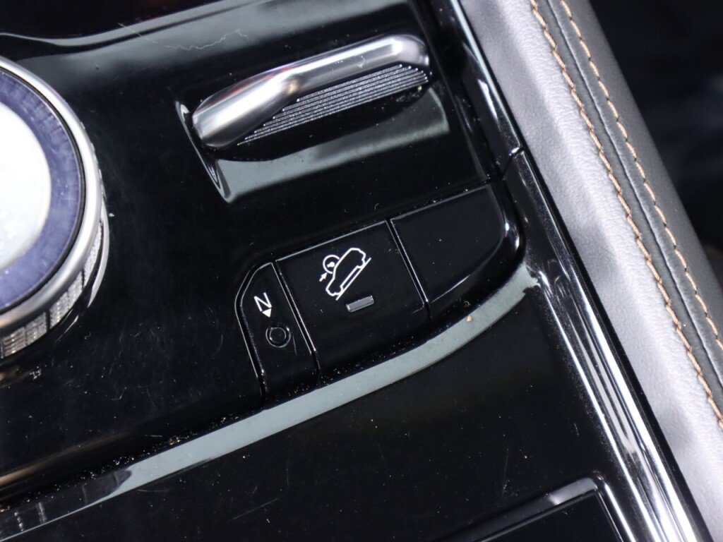 Used 2023 Jeep Grand Cherokee Summit AWD/4WD image 30