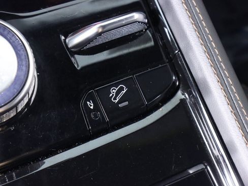 Used 2023 Jeep Grand Cherokee Summit AWD/4WD image 30