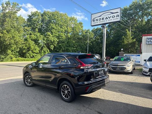 Used 2022 Mitsubishi Eclipse Cross ES AWD/4WD image 5