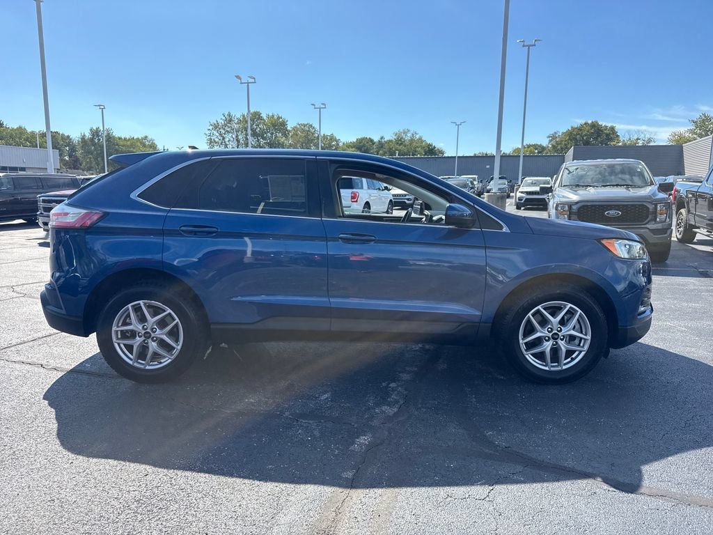 Used 2024 Ford Edge SEL AWD/4WD image 6
