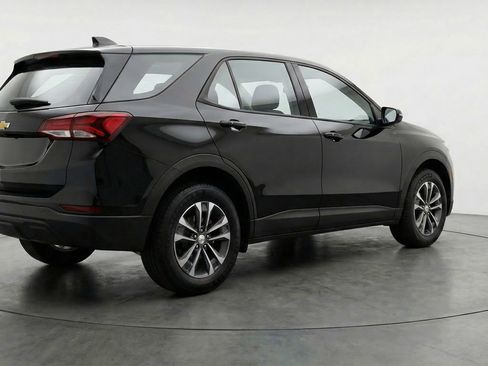 Used 2025 Chevrolet Equinox LT image 9