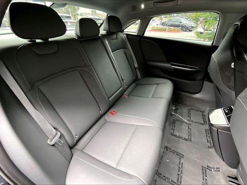 Used 2025 Lucid Air Pure RWD image 27