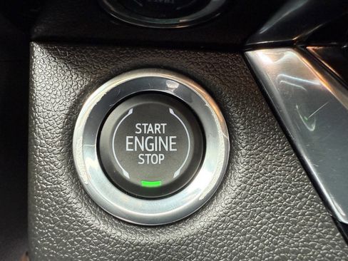 Used 2024 Buick Envista Sport Touring w/ Convenience I Package image 30