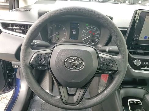 Used 2025 Toyota Corolla LE image 25