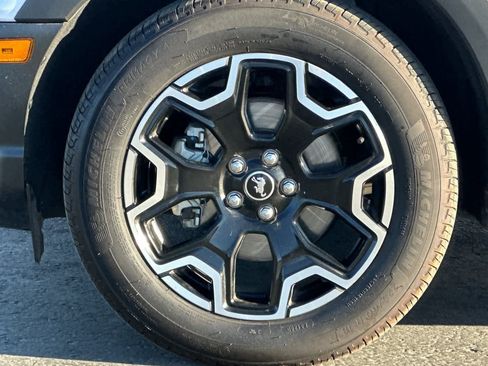 Certified 2025 Ford Bronco Sport Outer Banks image 26