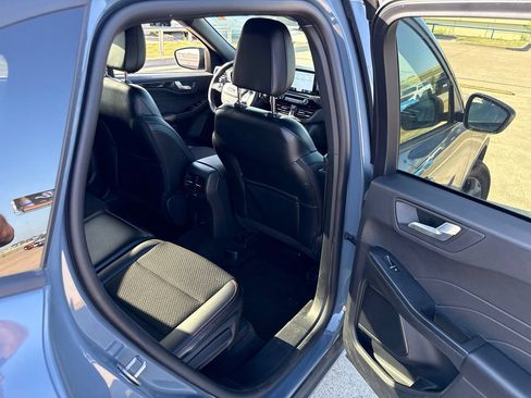 Used 2025 Ford Escape ST-Line FWD image 13