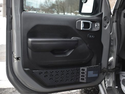 Used 2021 Jeep Wrangler Unlimited Sport image 12