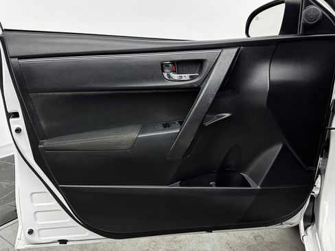 Used 2019 Toyota Corolla LE image 10