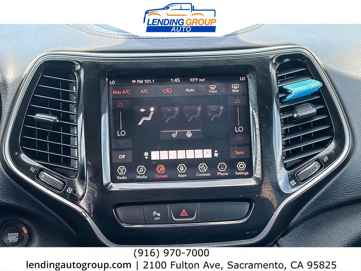 Used 2019 Jeep Cherokee Limited AWD/4WD image 13