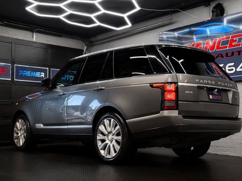 Used 2014 Land Rover Range Rover Supercharged AWD/4WD image 3