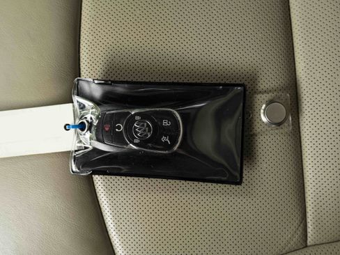 Used 2019 Buick Enclave Essence FWD image 44