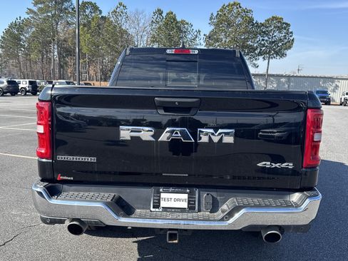Used 2025 RAM 1500 Big Horn AWD/4WD image 5