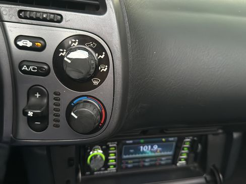 Used 2003 Honda S2000 image 26