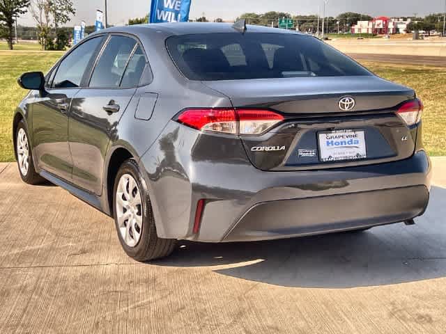Used 2024 Toyota Corolla LE FWD image 5