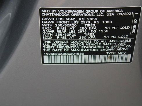 Used 2022 Volkswagen Atlas Cross Sport SEL R-Line image 18