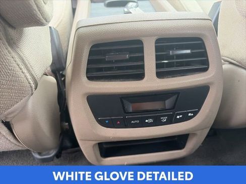 Used 2016 Honda Pilot EX image 11