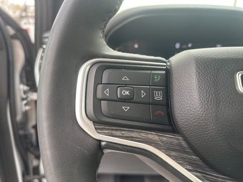 Used 2024 Jeep Wagoneer Series II w/ Flexible Seating Group image 19