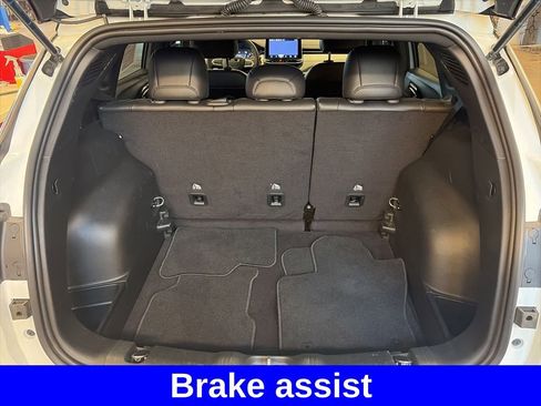 Used 2025 Jeep Compass Limited AWD/4WD image 14