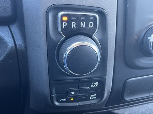 Used 2015 RAM 1500 Express image 25