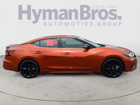Certified 2021 Nissan Maxima SR w/ Sport Mat Group FWD image 2