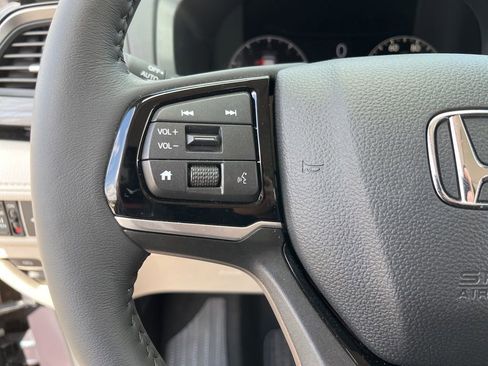 Used 2026 Honda Odyssey Elite image 21