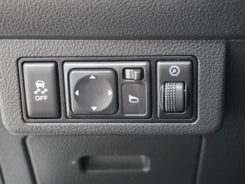 Used 2012 Nissan Versa 1.8 S w/ Special Edition Pkg FWD image 19