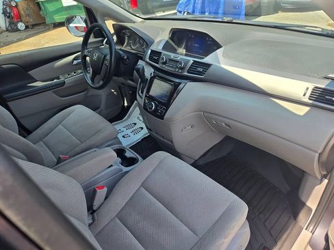 Used 2017 Honda Odyssey EX image 49