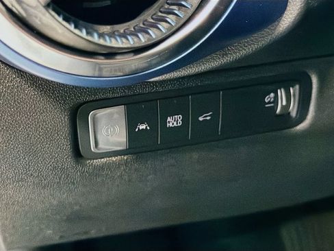 Used 2024 Chevrolet Equinox EV LT FWD image 12