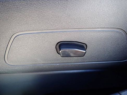 Used 2015 Jeep Patriot High Altitude AWD/4WD image 10
