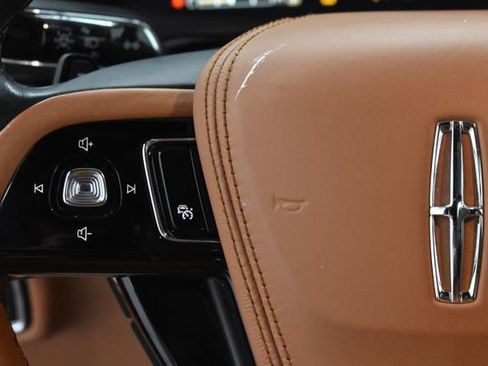 Used 2022 Lincoln Aviator Black Label image 37