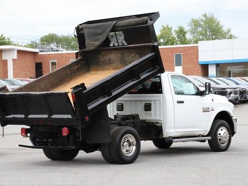 Used 2015 RAM 3500 Tradesman w/ Power & Remote Entry Group image 4