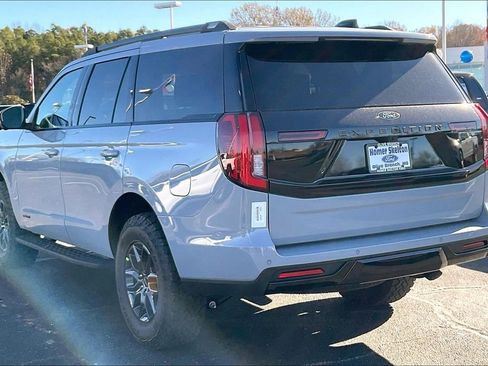 New 2025 Ford Expedition Tremor image 3