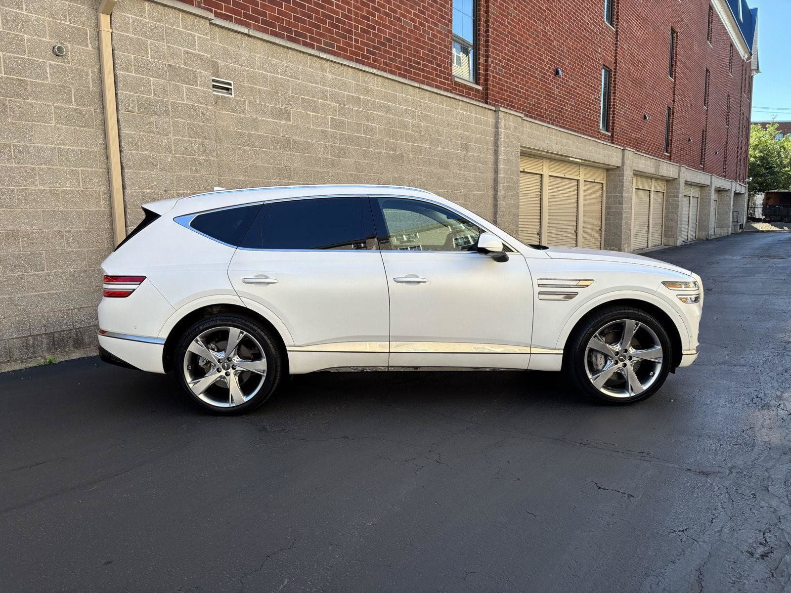 Used 2023 Genesis GV80 3.5T w/ Prestige Matte Package AWD/4WD image 2