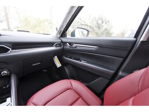 New 2025 MAZDA CX-5 Carbon Edition image 9