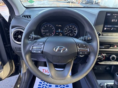 Used 2023 Hyundai Kona SEL image 17