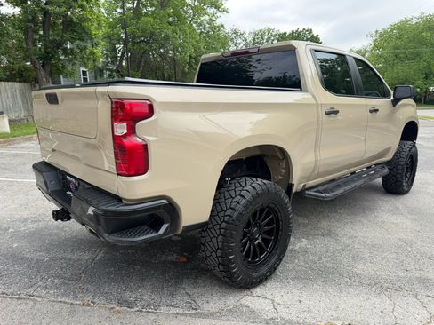Used 2022 Chevrolet Silverado 1500 Custom Trail Boss w/ LPO, Dark Essentials Package AWD/4WD image 5