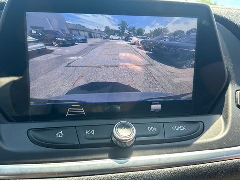 Used 2020 Chevrolet Blazer LT AWD/4WD image 13
