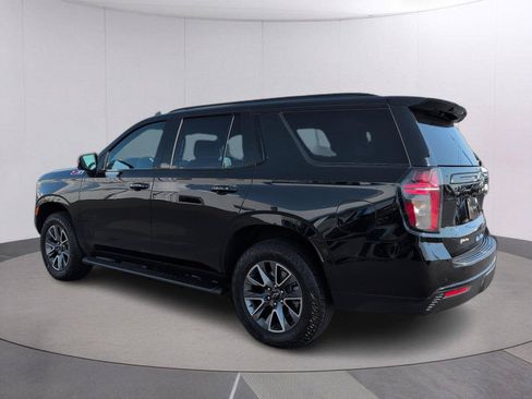 Used 2024 Chevrolet Tahoe Z71 w/ Luxury Package AWD/4WD image 3