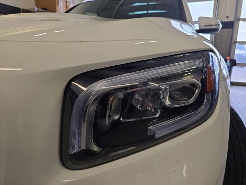 Certified 2021 Mercedes-Benz GLB 250 4MATIC image 34