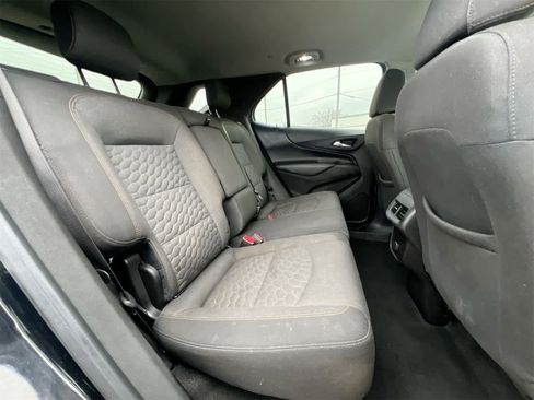 Used 2018 Chevrolet Equinox LT image 20