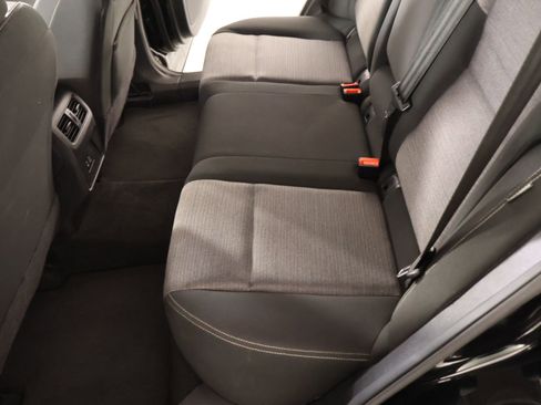 Used 2023 Nissan Rogue SV image 11