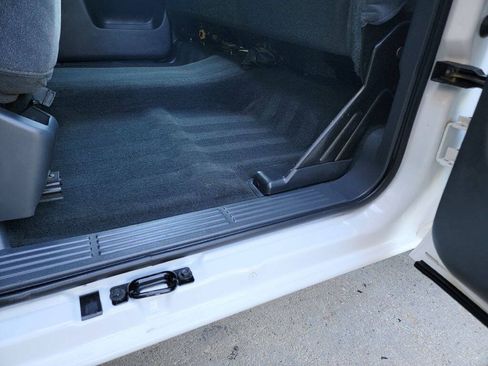 Used 2001 Chevrolet Silverado 1500 LS RWD image 13