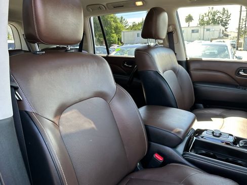 Used 2024 INFINITI QX80 Premium Select w/ Cargo Package AWD/4WD image 17