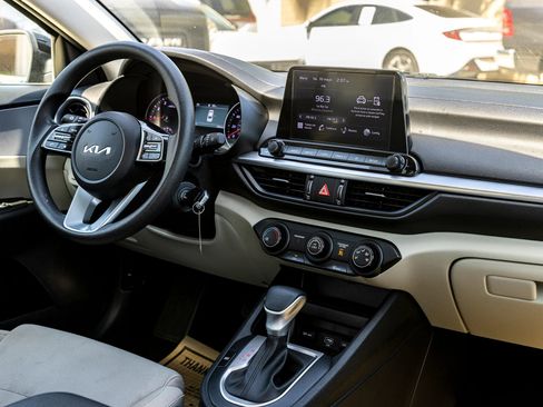 Used 2023 Kia Forte LXS w/ LXS Technology Package FWD image 33