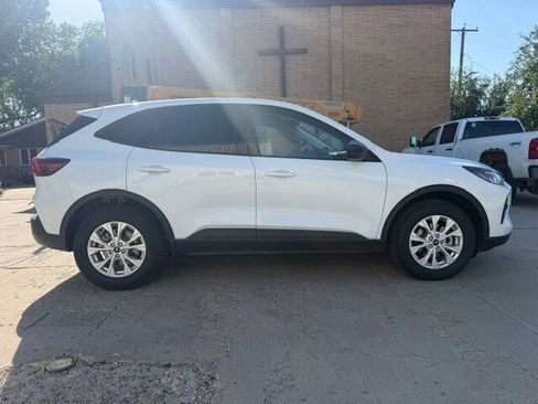 Used 2025 Ford Escape Active w/ Cold Weather Package AWD/4WD image 3