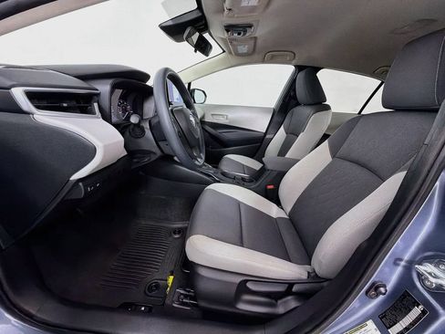 Used 2024 Toyota Corolla LE w/ LE Convenience Package FWD image 12